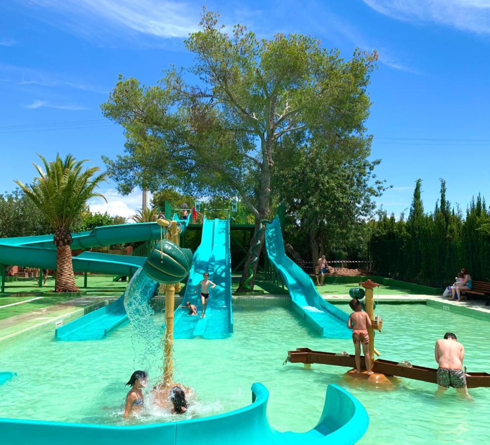 Camping & Resort La Torre Del Sol Mont-Roig del Camp Exterior foto